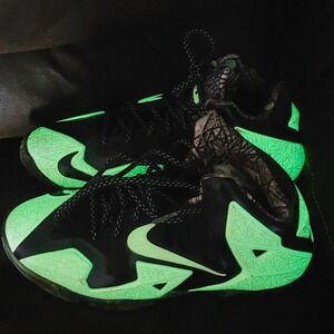 Nike Lebron Shoes 11 All Star Gator King Basketball Gumbo Kids Youth Glow 5Y